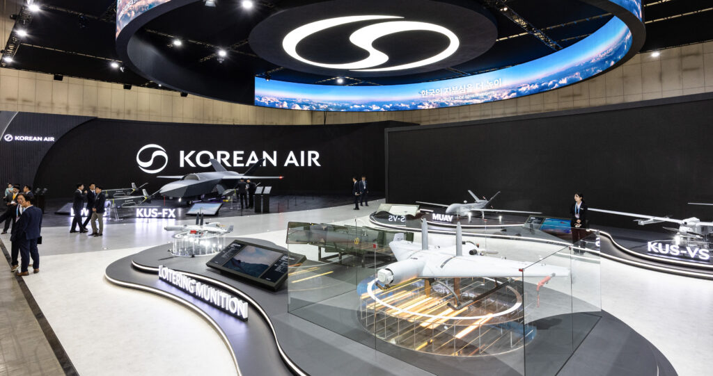 대한항공 '서울 국제 항공우주 및 방위산업 전시회(ADEX) 2025' 전시 부스 전경