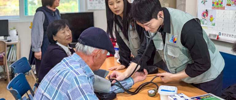 대한항공, 1사1촌 자매결연 마을서 가을 수확철 맞아 농촌 일손돕기 활동 실시