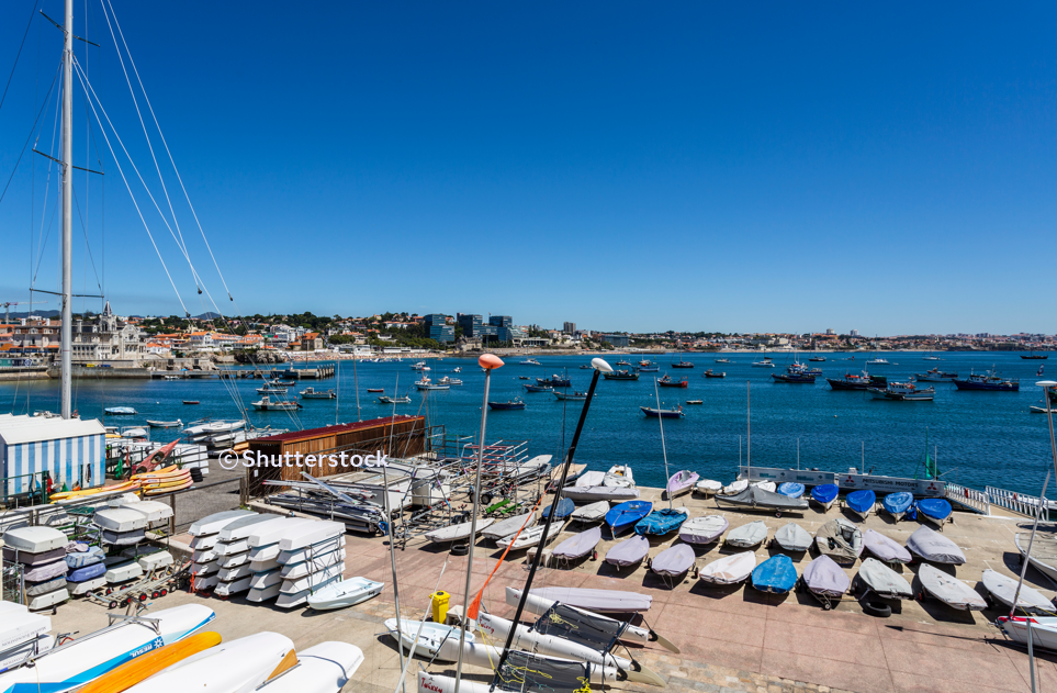 포르투갈 카스카이스만의 요트들